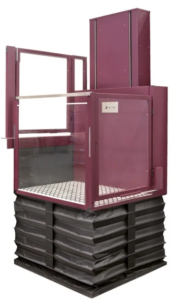 Plataforma elevadora DHSE con fuelle de protección inferior desplegado