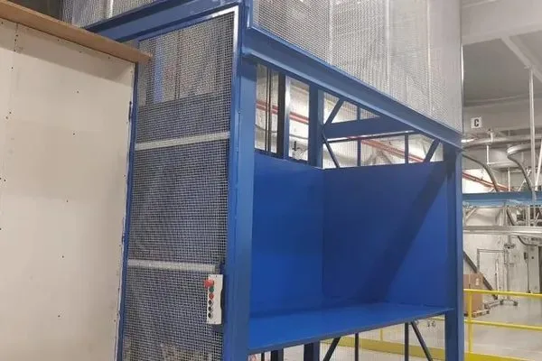 Elevador industrial de carga fabricado a medida