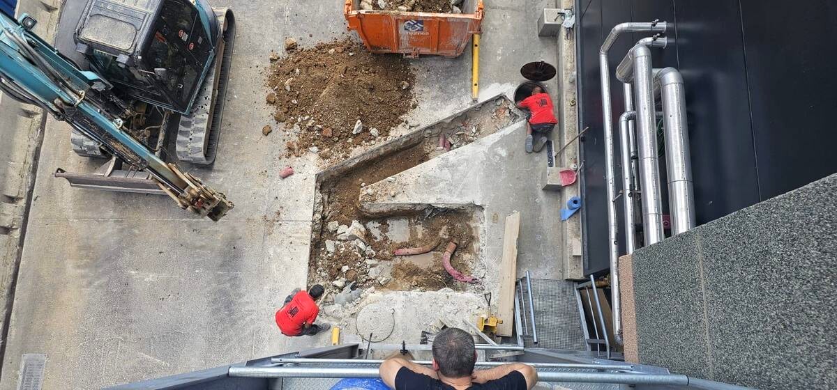 Instalación de montacargas en obra en Barcelona