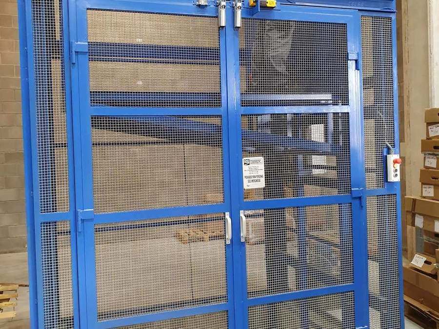 Montacargas industrial fabricado e instalado en Barcelona
